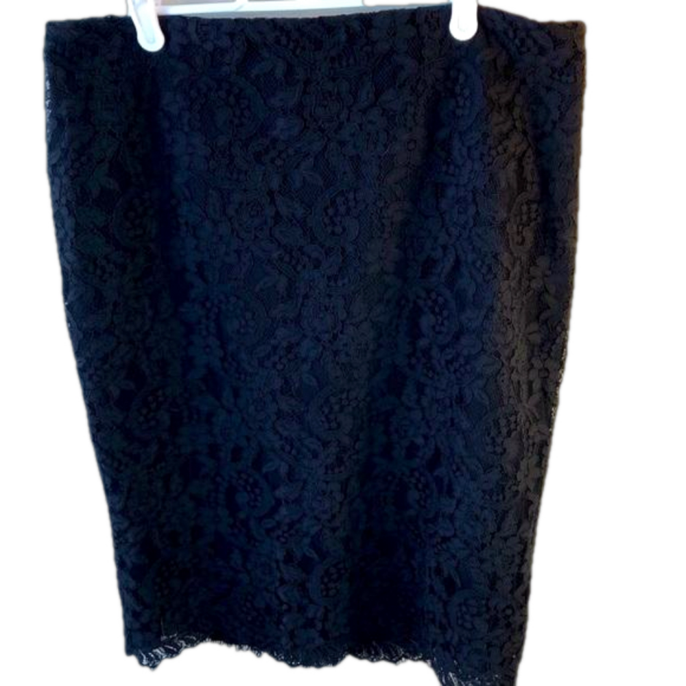 Size 10 Lauren Ralph Lauren black lace midi skirt